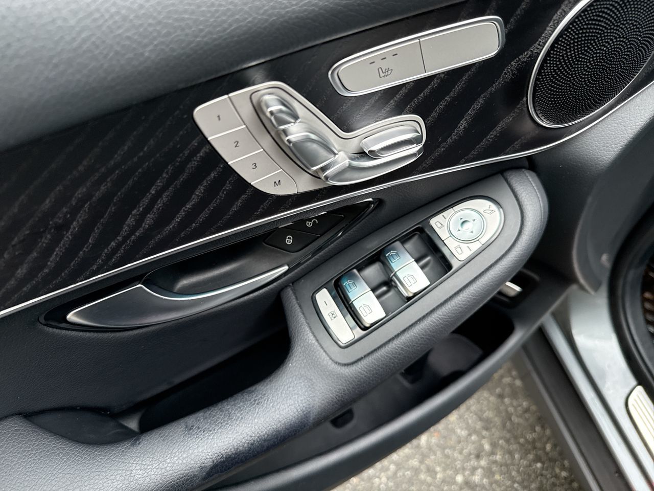 Mercedes-Benz GLC300  2019 à North Vancouver, Colombie-Britannique