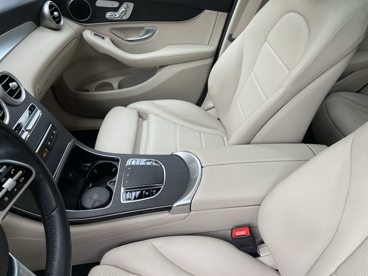 2020 Mercedes-Benz GLC300