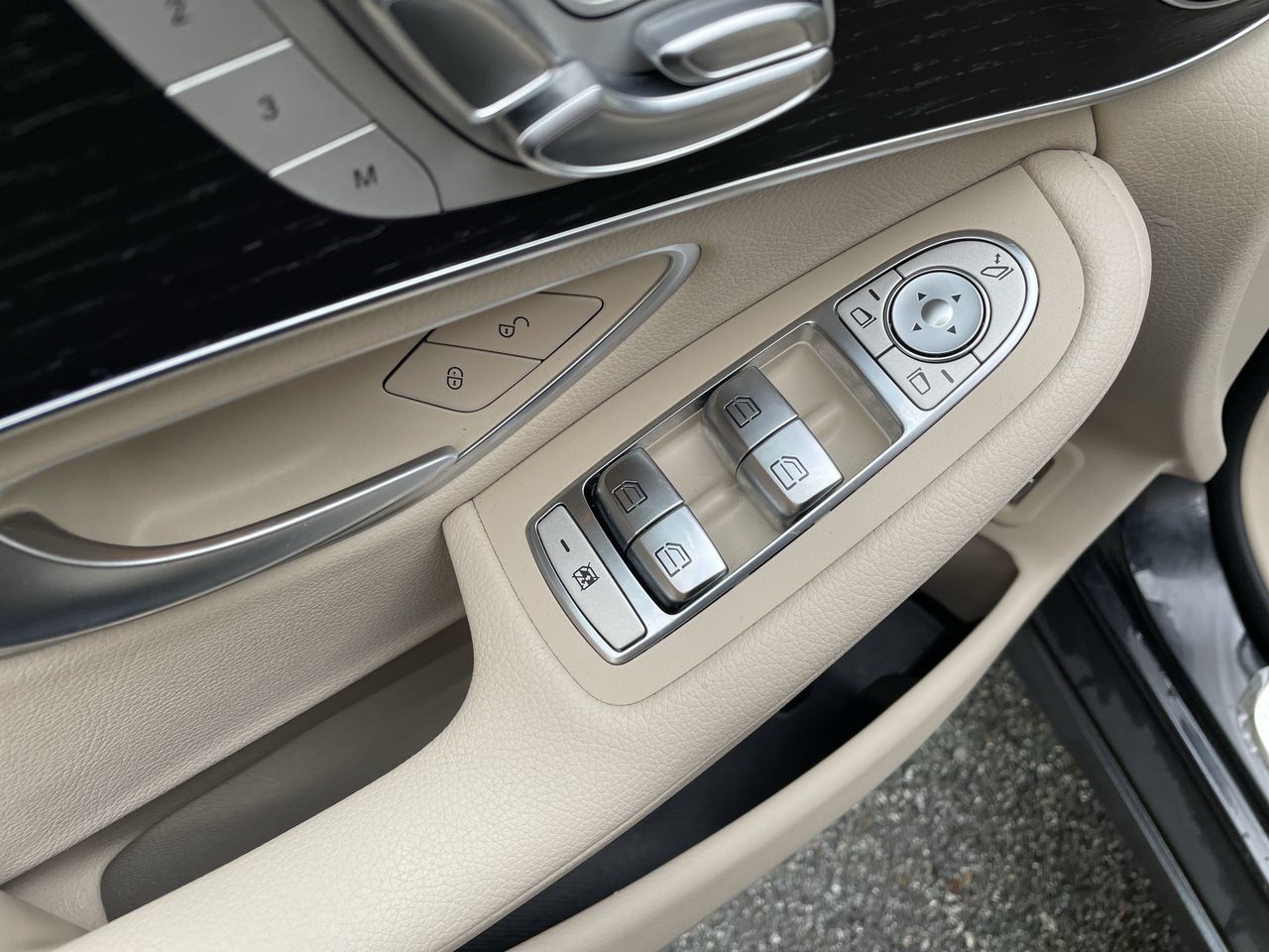 Mercedes-Benz GLC300  2020 à North Vancouver, Colombie-Britannique