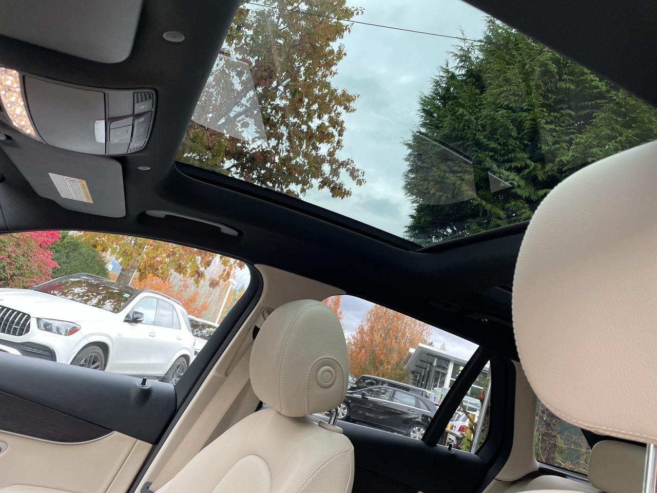 Mercedes-Benz GLC300  2020 à North Vancouver, Colombie-Britannique