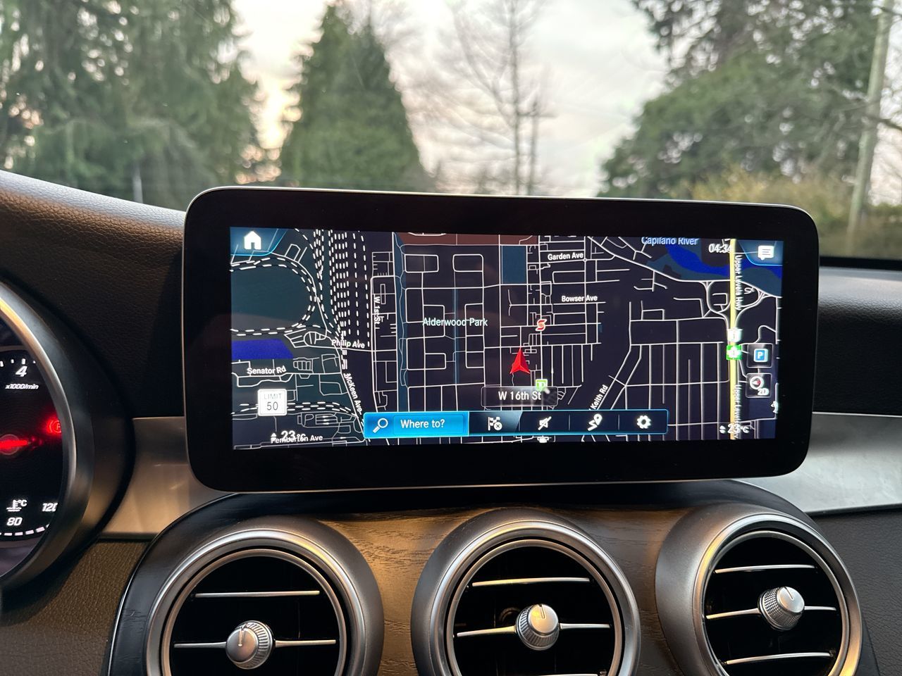 2021 Mercedes-Benz GLC300 in North Vancouver, British Columbia