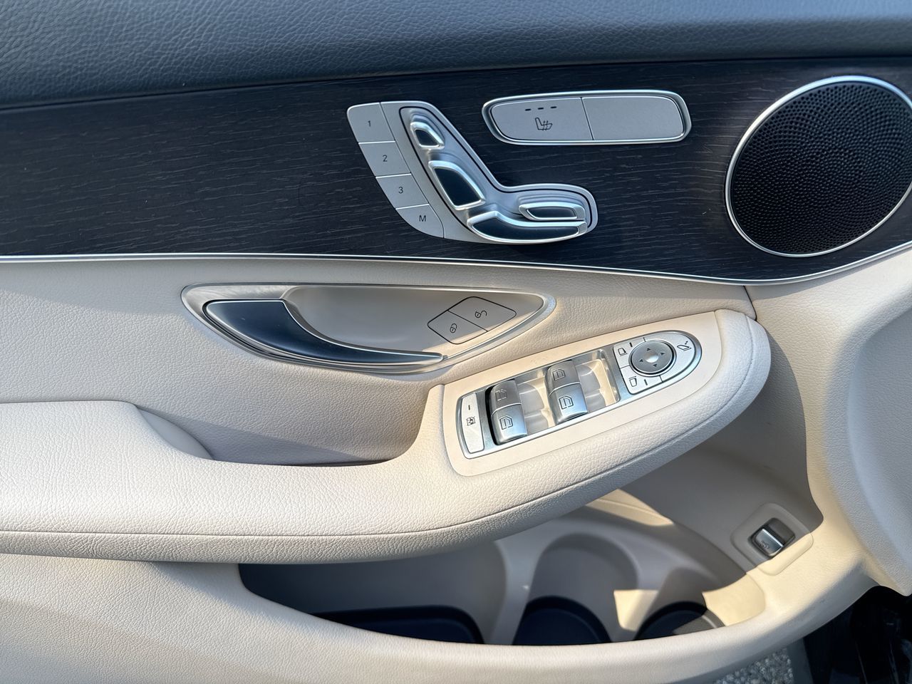 2021 Mercedes-Benz GLC300 in North Vancouver, British Columbia