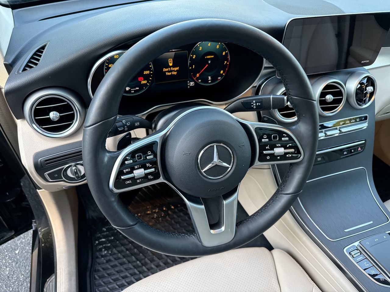 2021 Mercedes-Benz GLC300 in North Vancouver, British Columbia