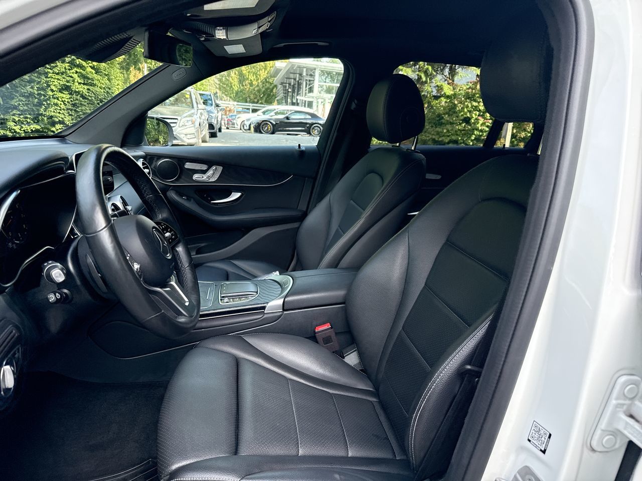 2021 Mercedes-Benz GLC300