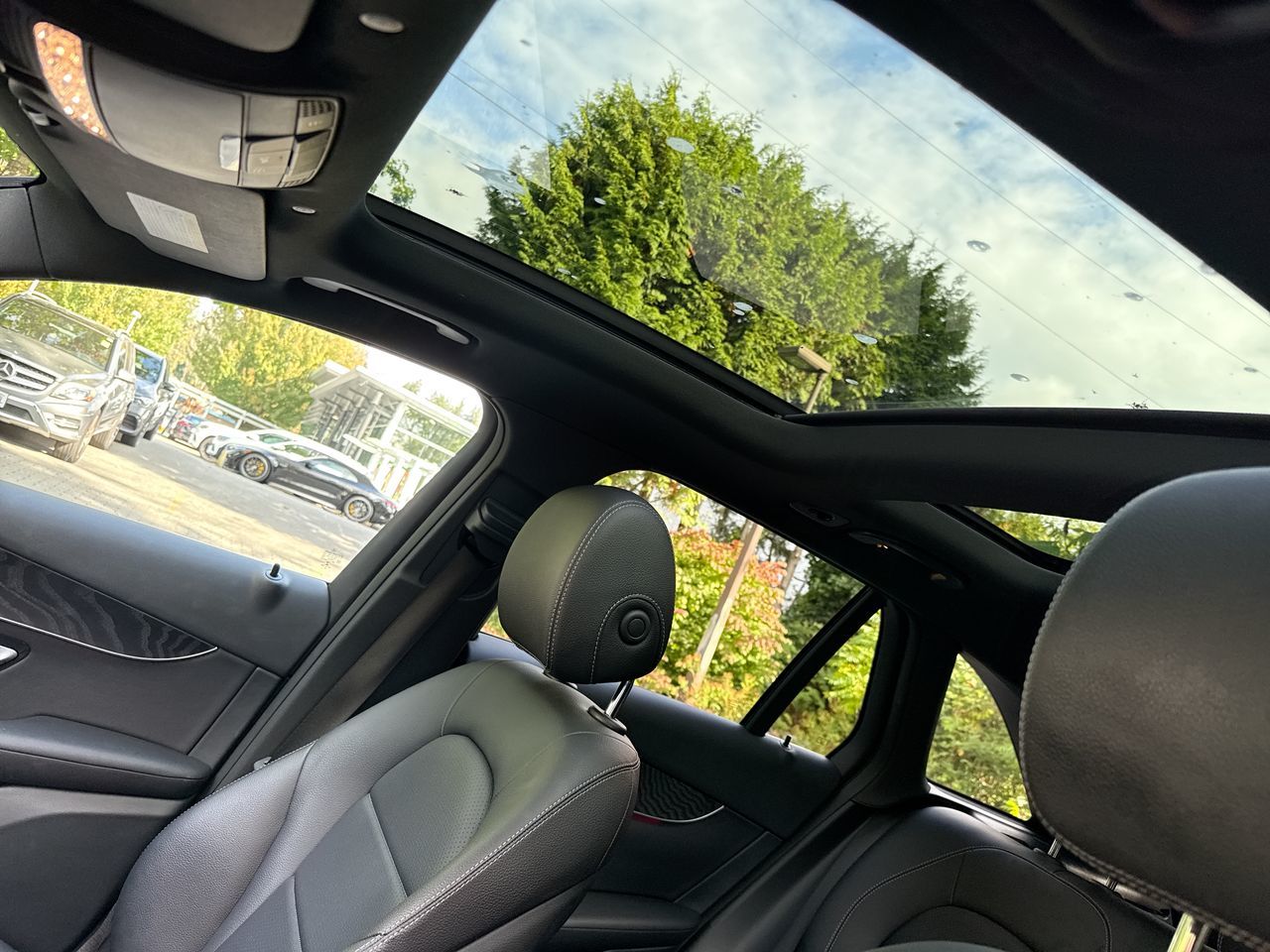 2021 Mercedes-Benz GLC300