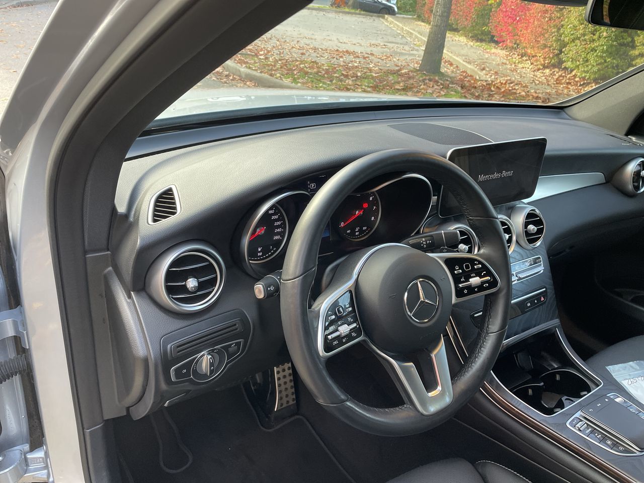 2022 Mercedes-Benz GLC300