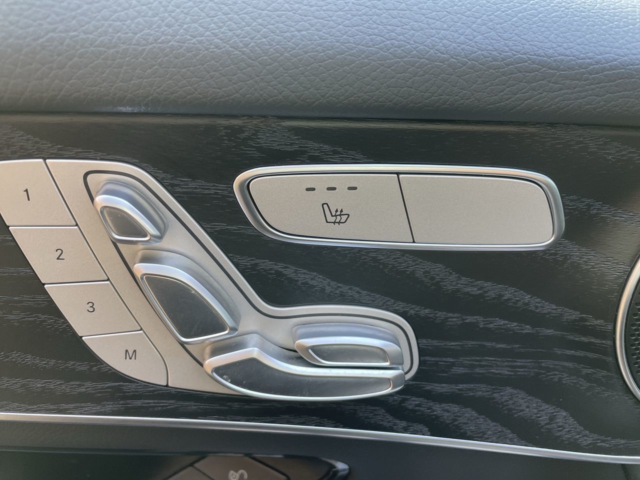 2022 Mercedes-Benz GLC300