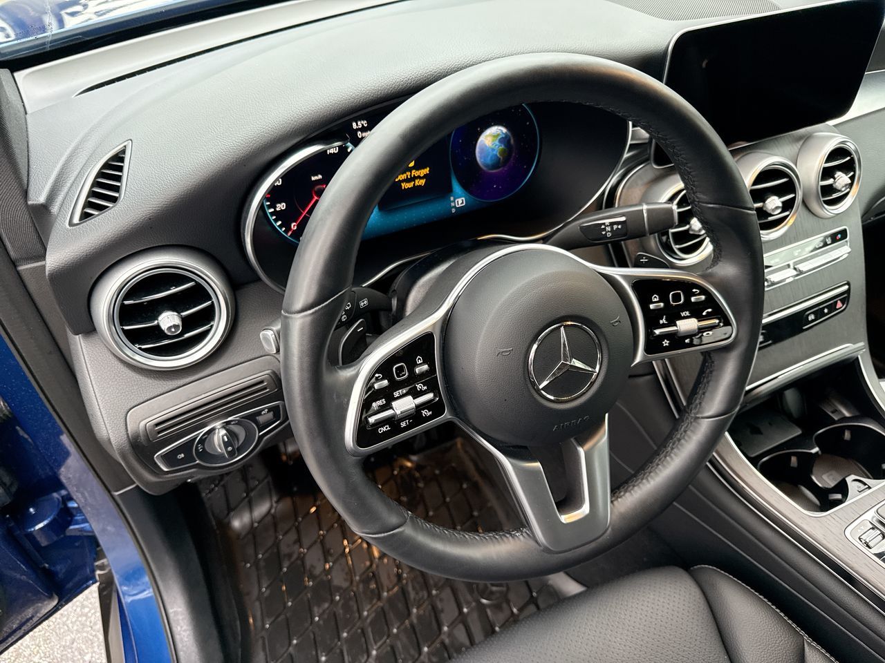 2022 Mercedes-Benz GLC300 in North Vancouver, British Columbia