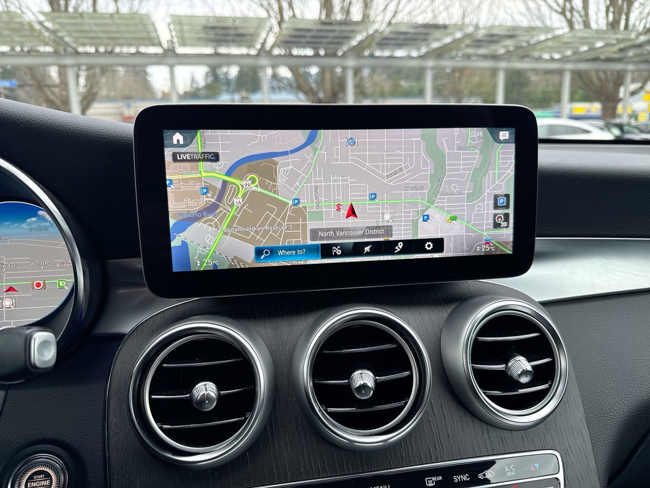 2022 Mercedes-Benz GLC300 in North Vancouver, British Columbia