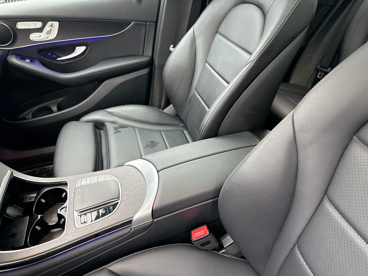 2022 Mercedes-Benz GLC300 in North Vancouver, British Columbia