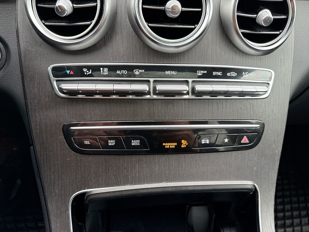 Mercedes-Benz GLC300  2022 à North Vancouver, Colombie-Britannique