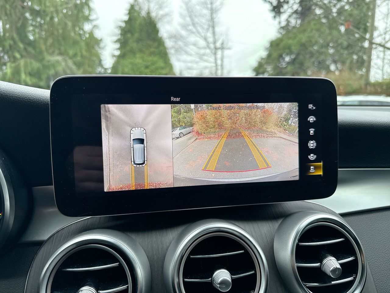 Mercedes-Benz GLC300  2022 à North Vancouver, Colombie-Britannique