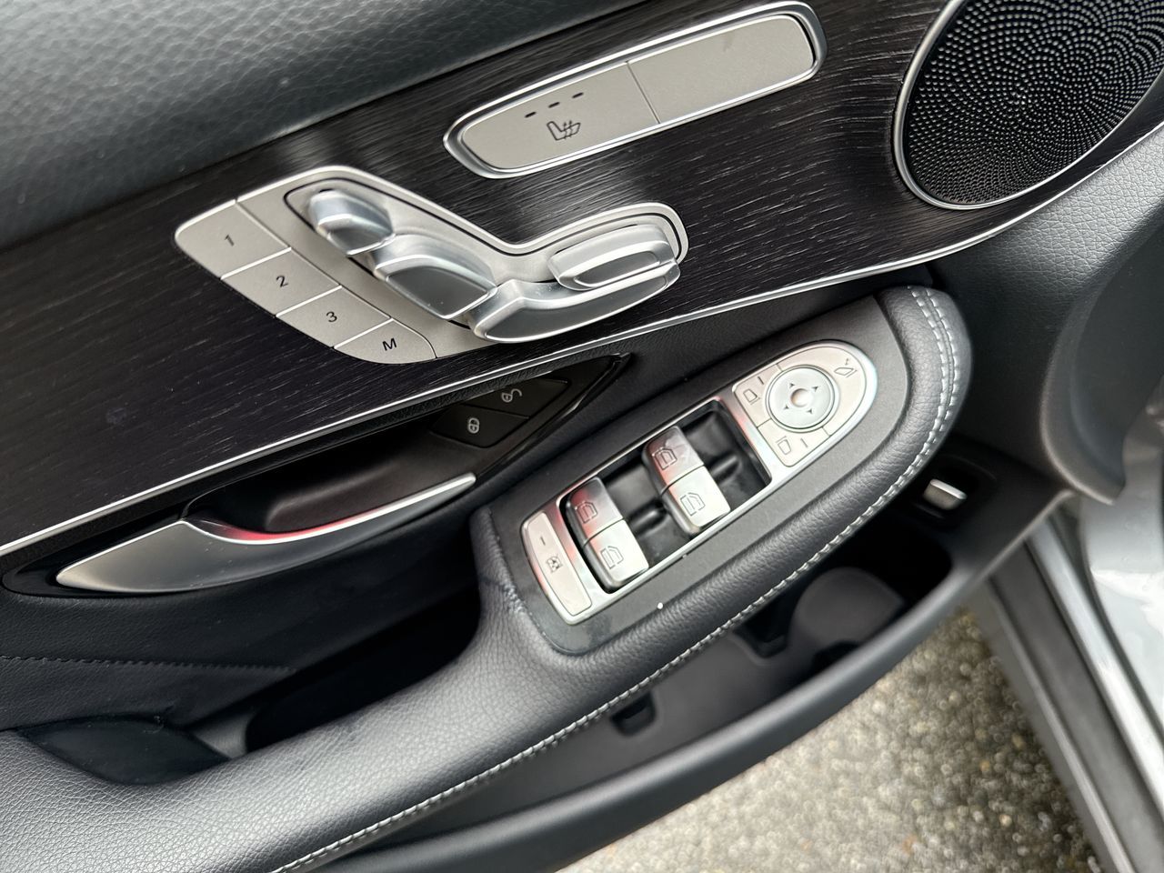 Mercedes-Benz GLC300  2022 à North Vancouver, Colombie-Britannique