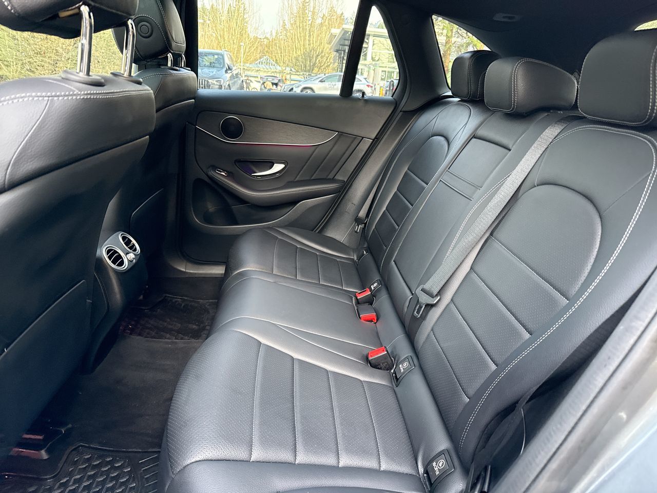 2022 Mercedes-Benz GLC300