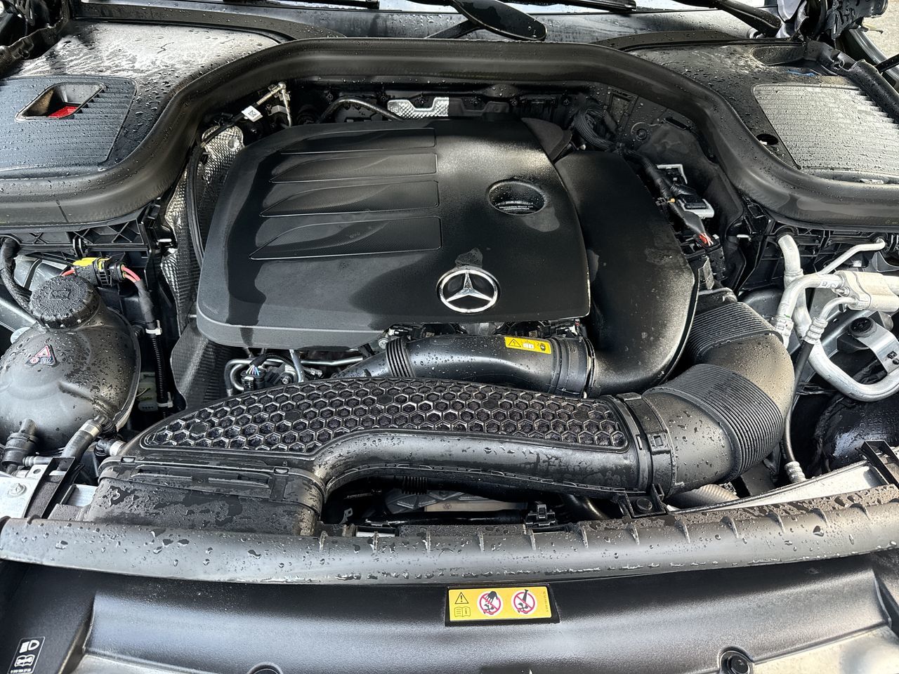 2022 Mercedes-Benz GLC300