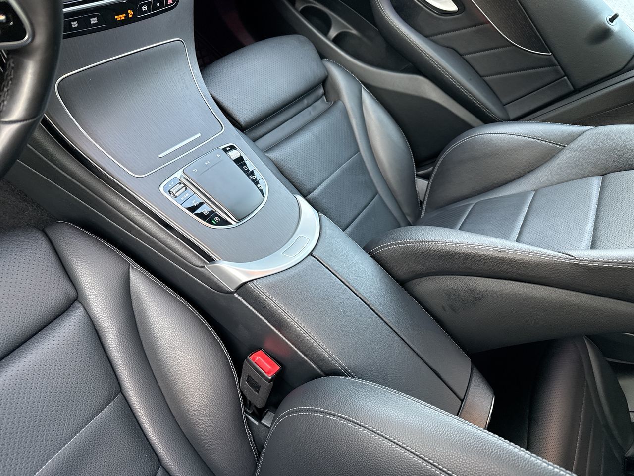 2022 Mercedes-Benz GLC300