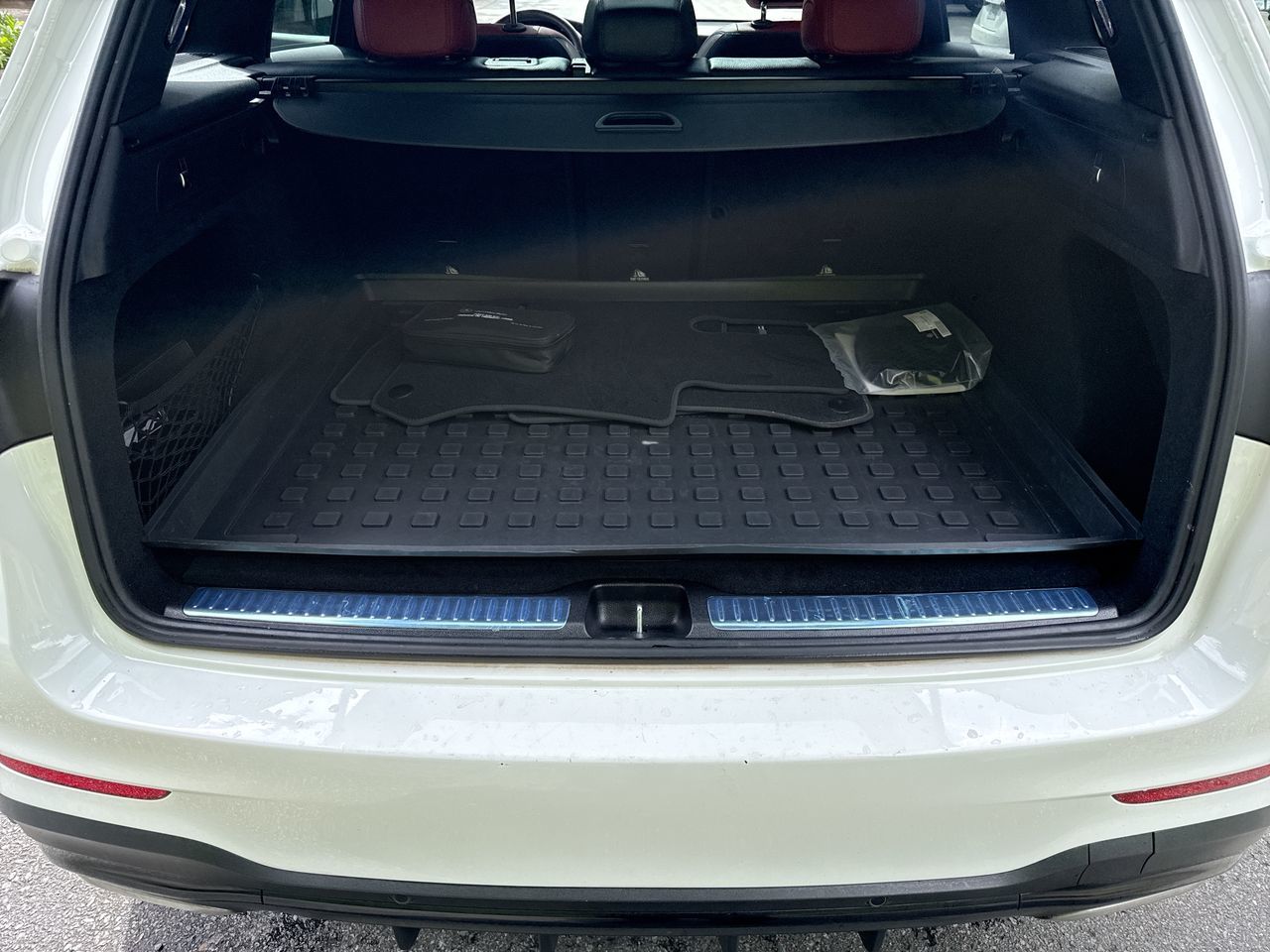 2022  GLC300