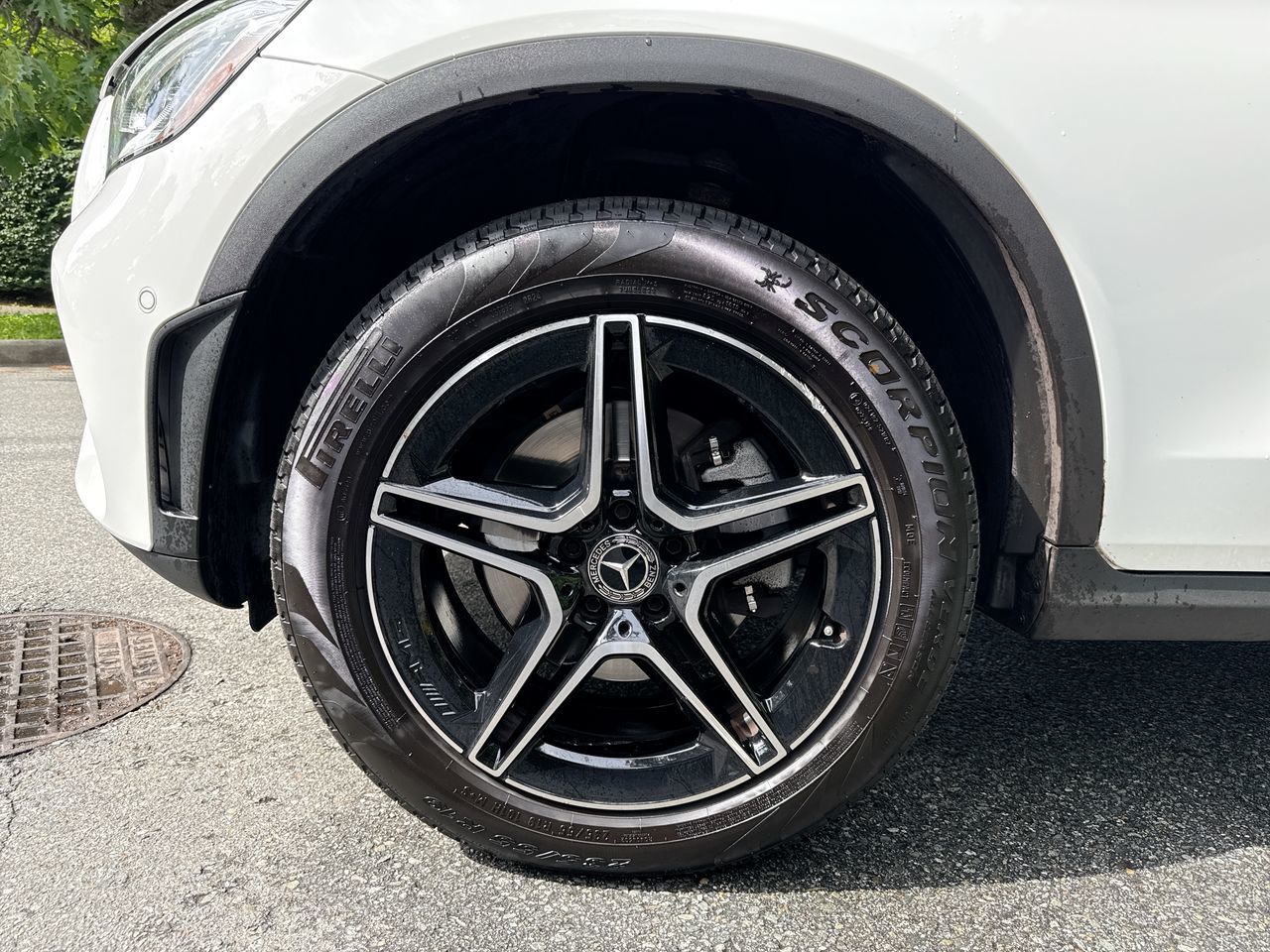 2022  GLC300