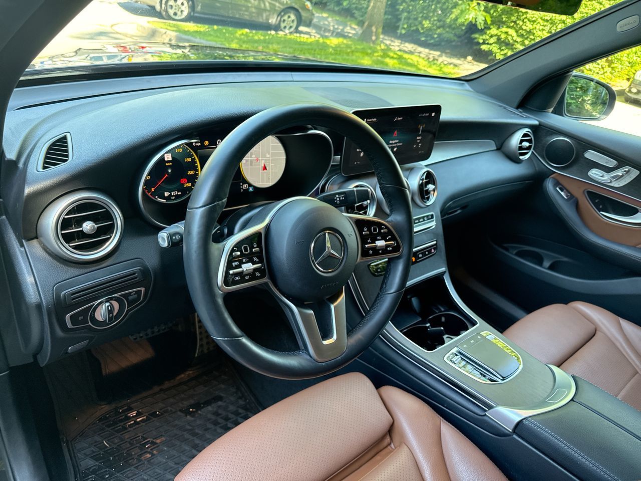 2022  GLC300