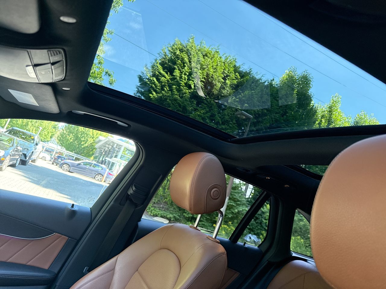 2022  GLC300