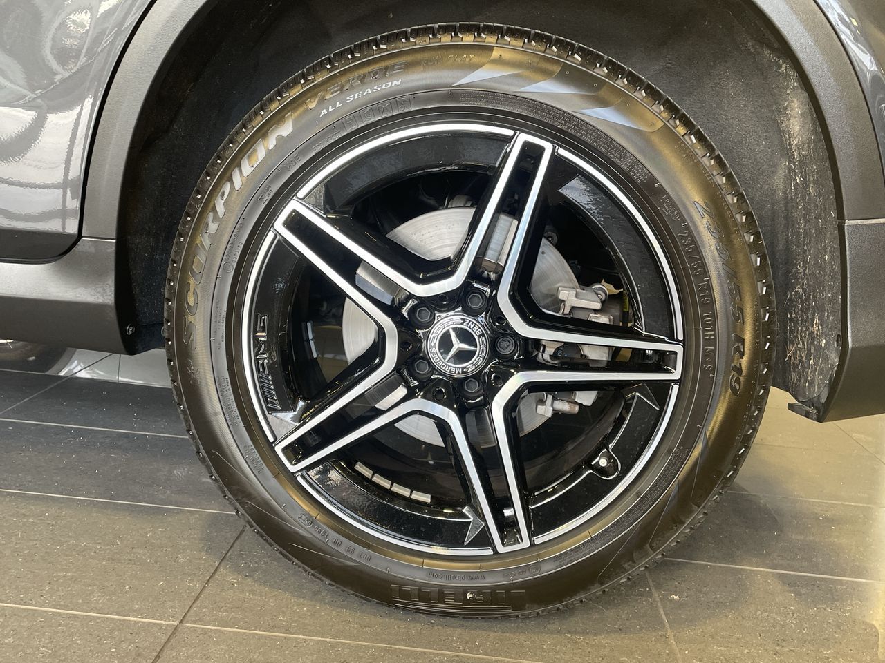 2022  GLC300