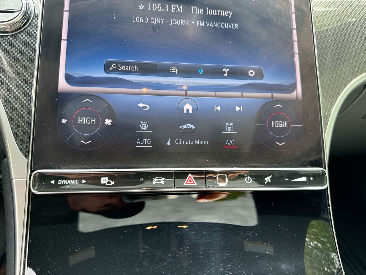 2023  GLC300