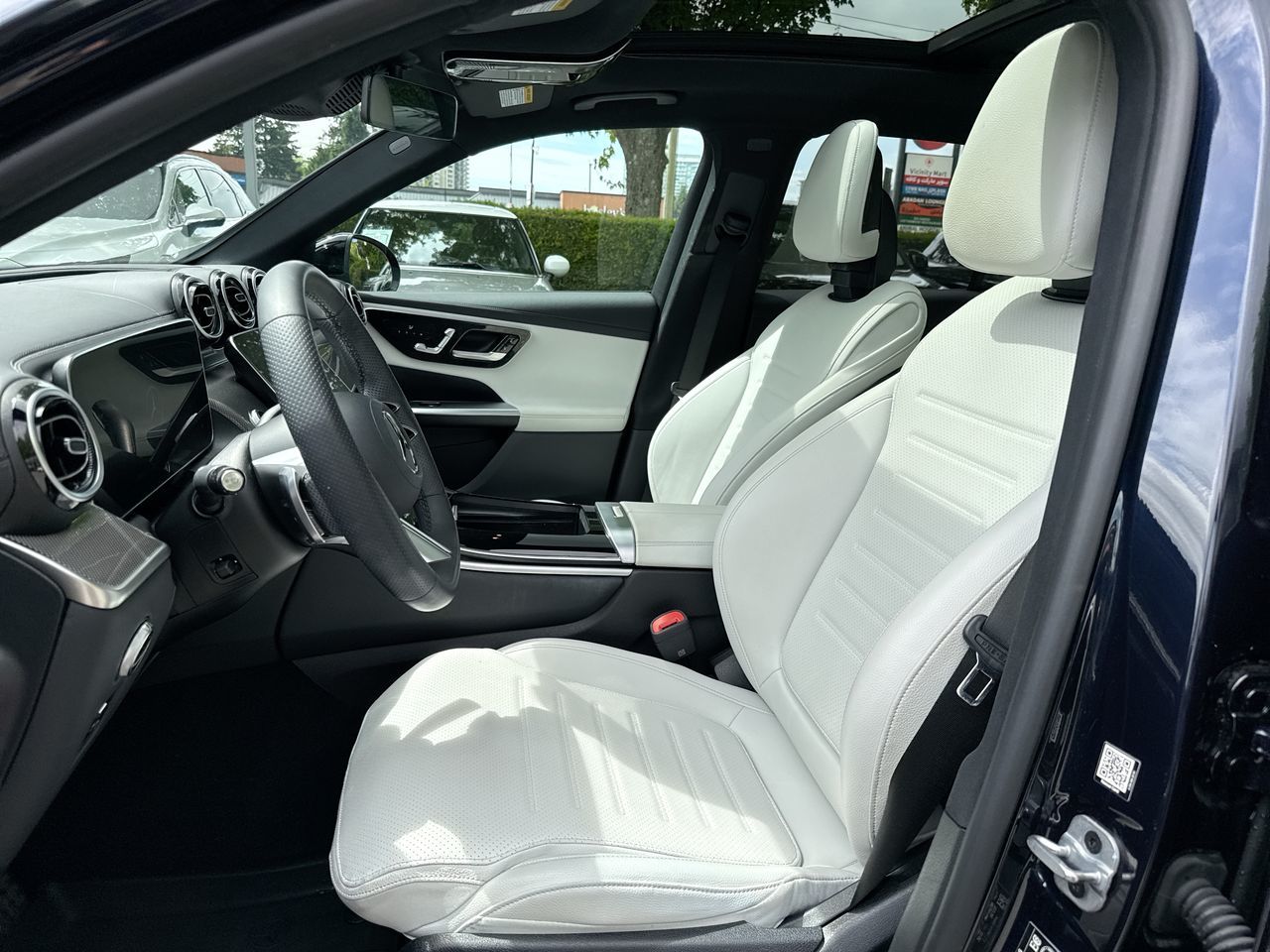 2023  GLC300