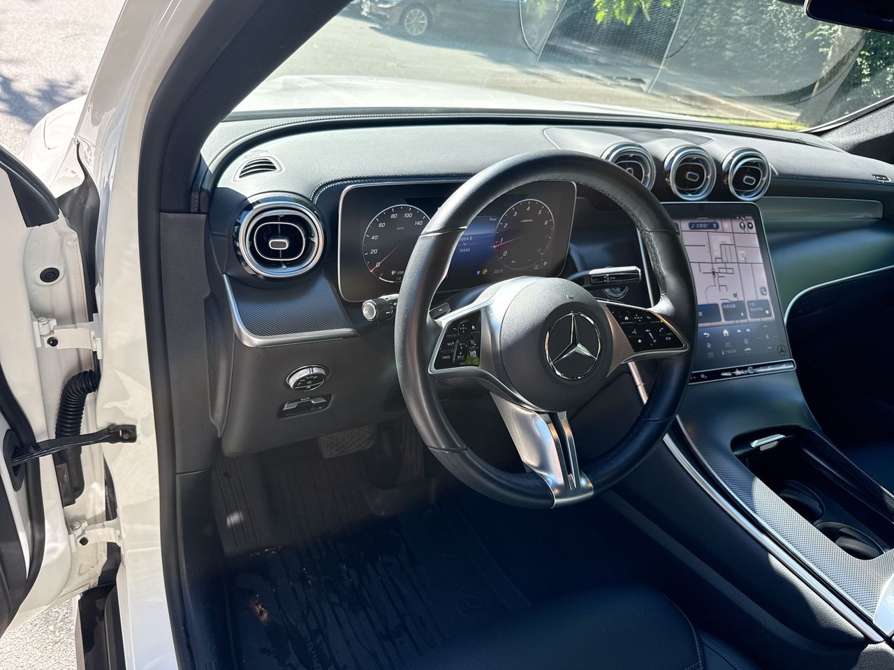 2023 Mercedes-Benz GLC300