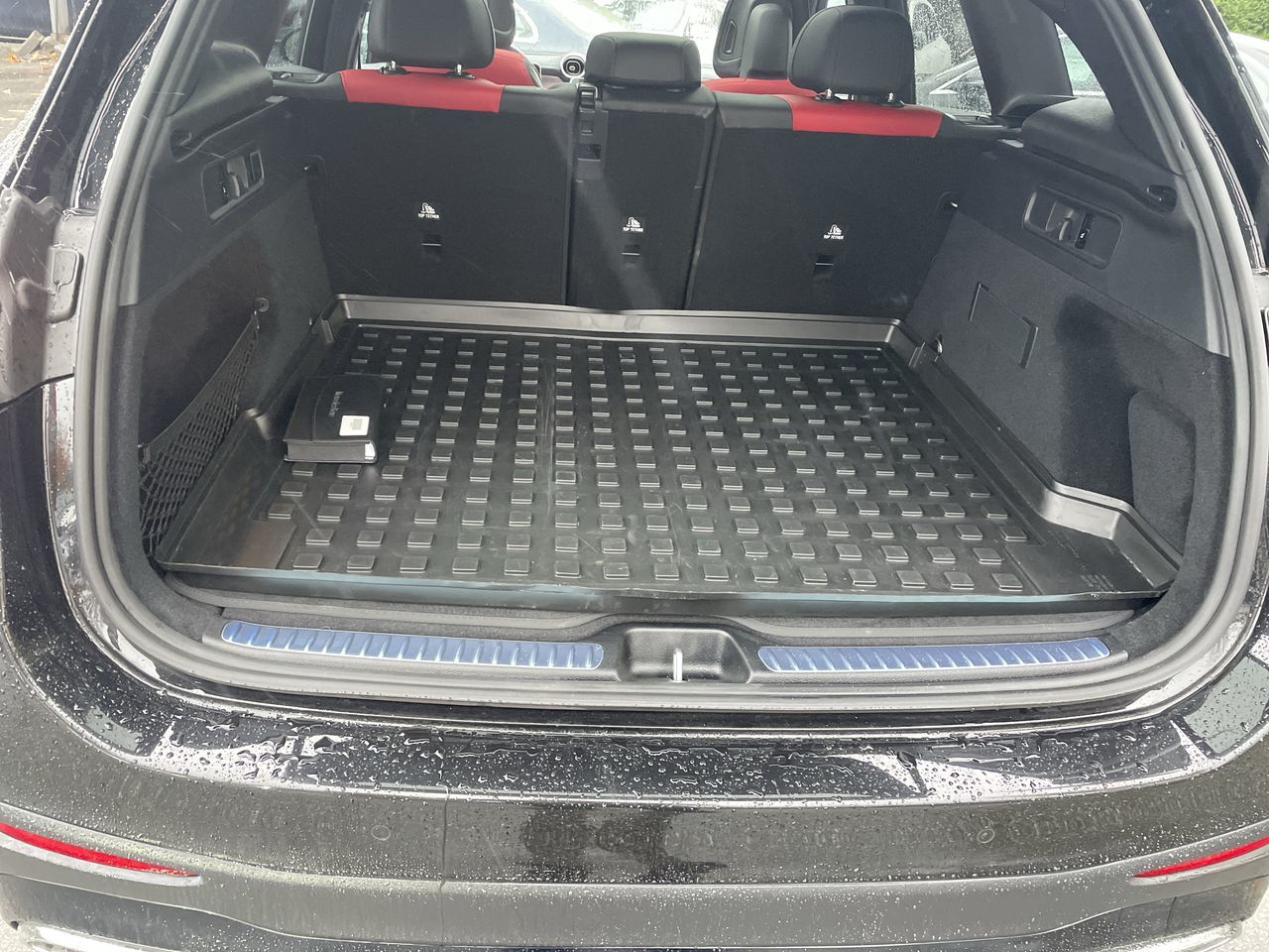 2024 Mercedes-Benz GLC300