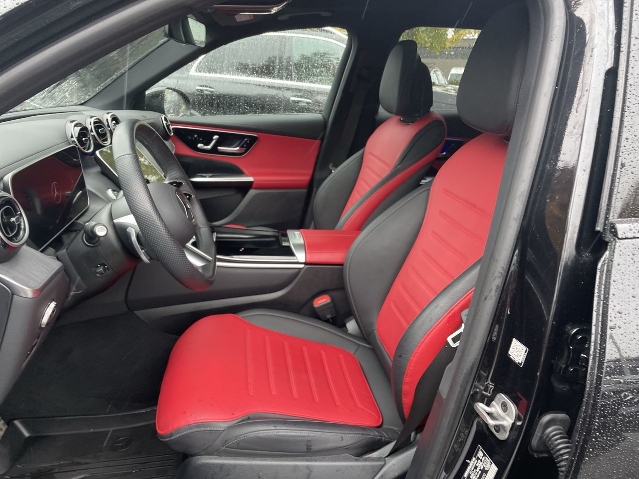 2024 Mercedes-Benz GLC300