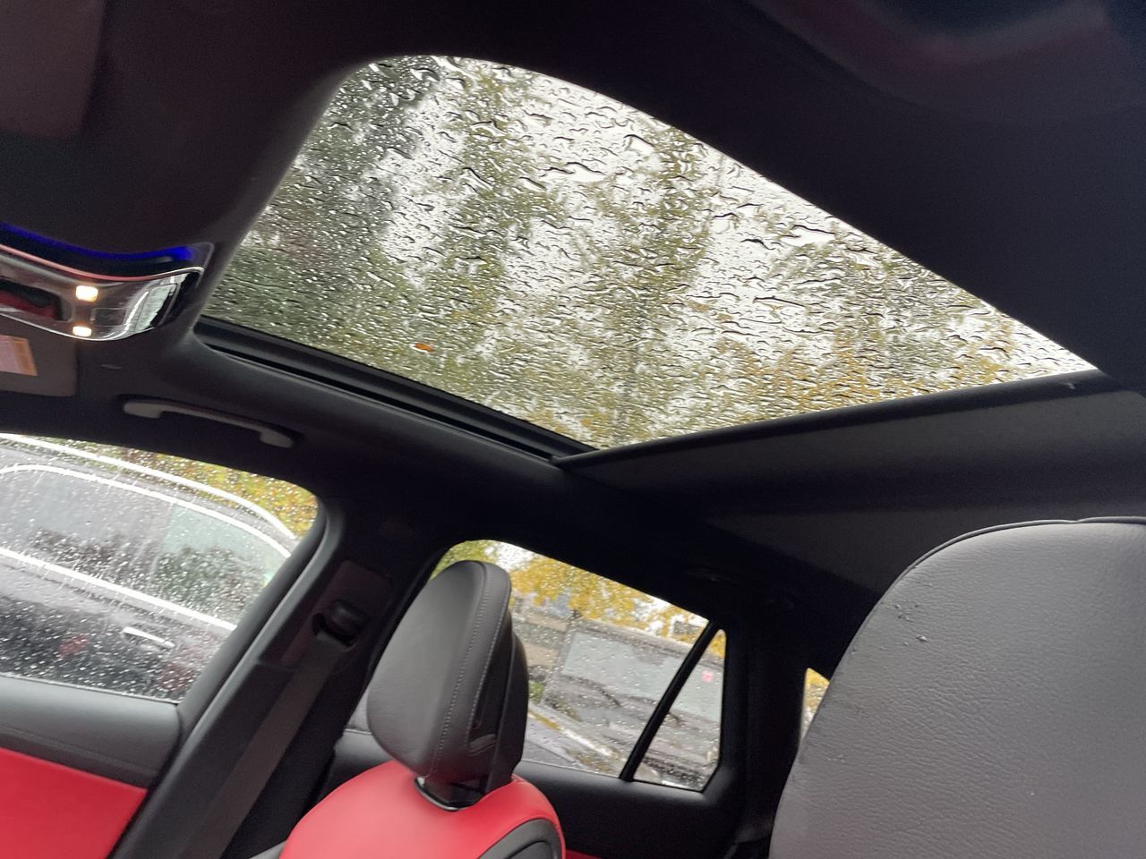 2024 Mercedes-Benz GLC300