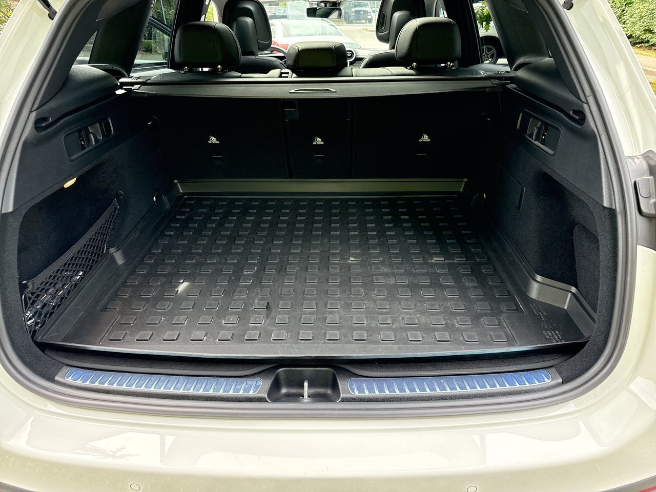 2024  GLC300
