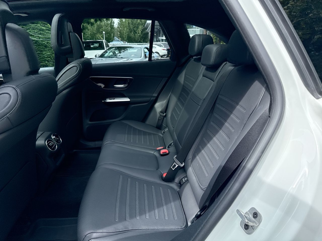 2024  GLC300