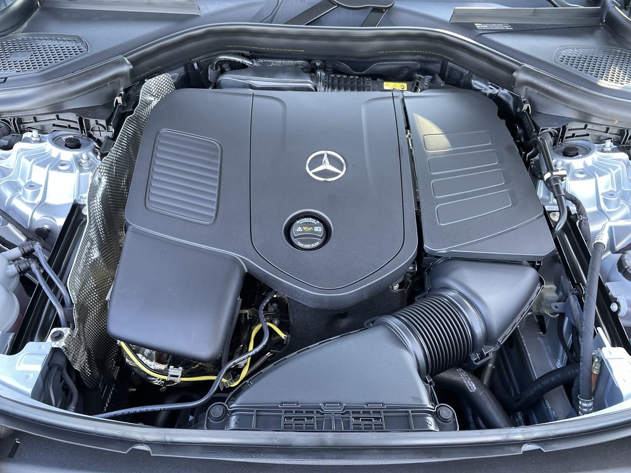2025 Mercedes-Benz GLC300 in North Vancouver, British Columbia