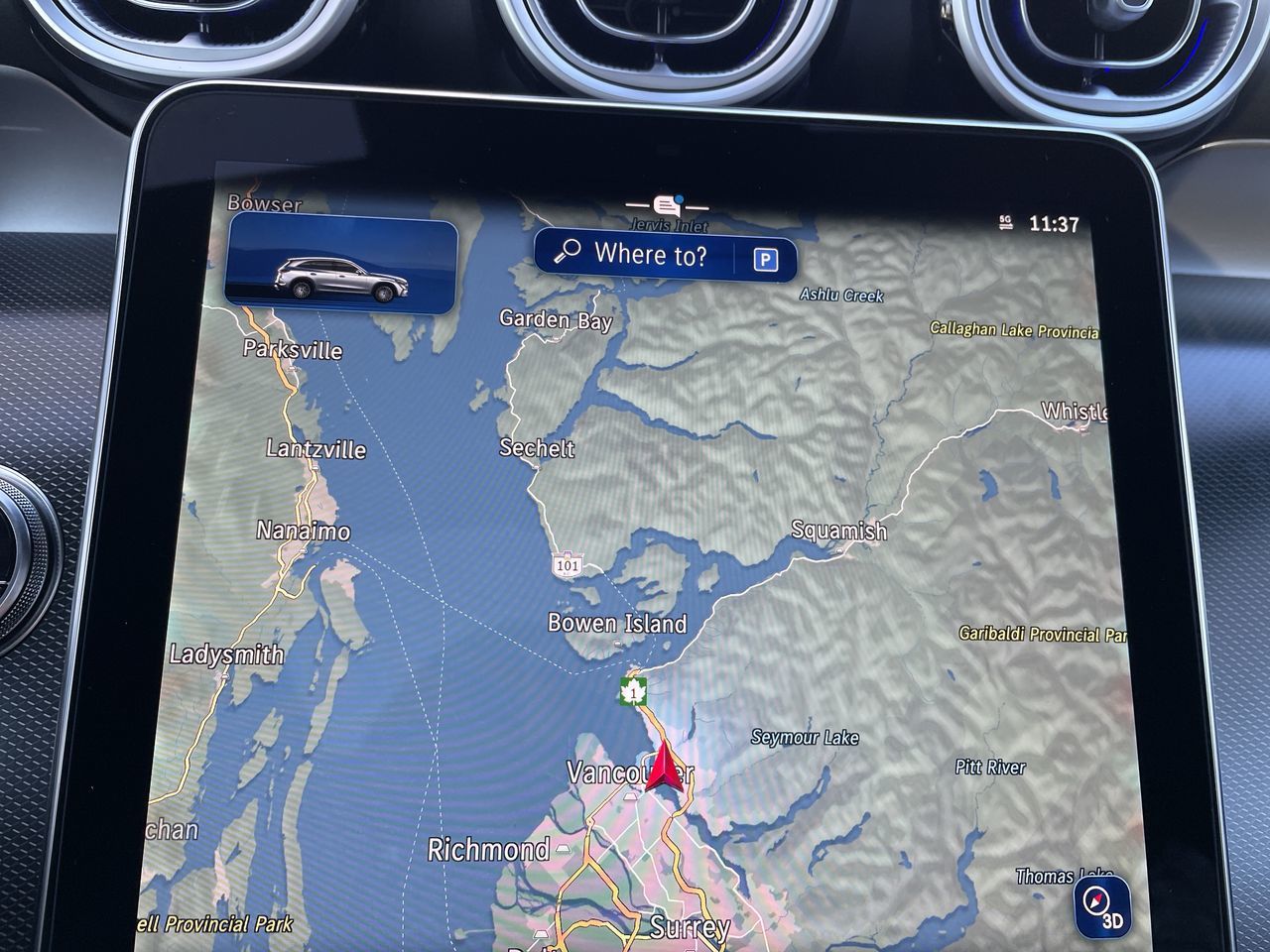 2025 Mercedes-Benz GLC300 in North Vancouver, British Columbia