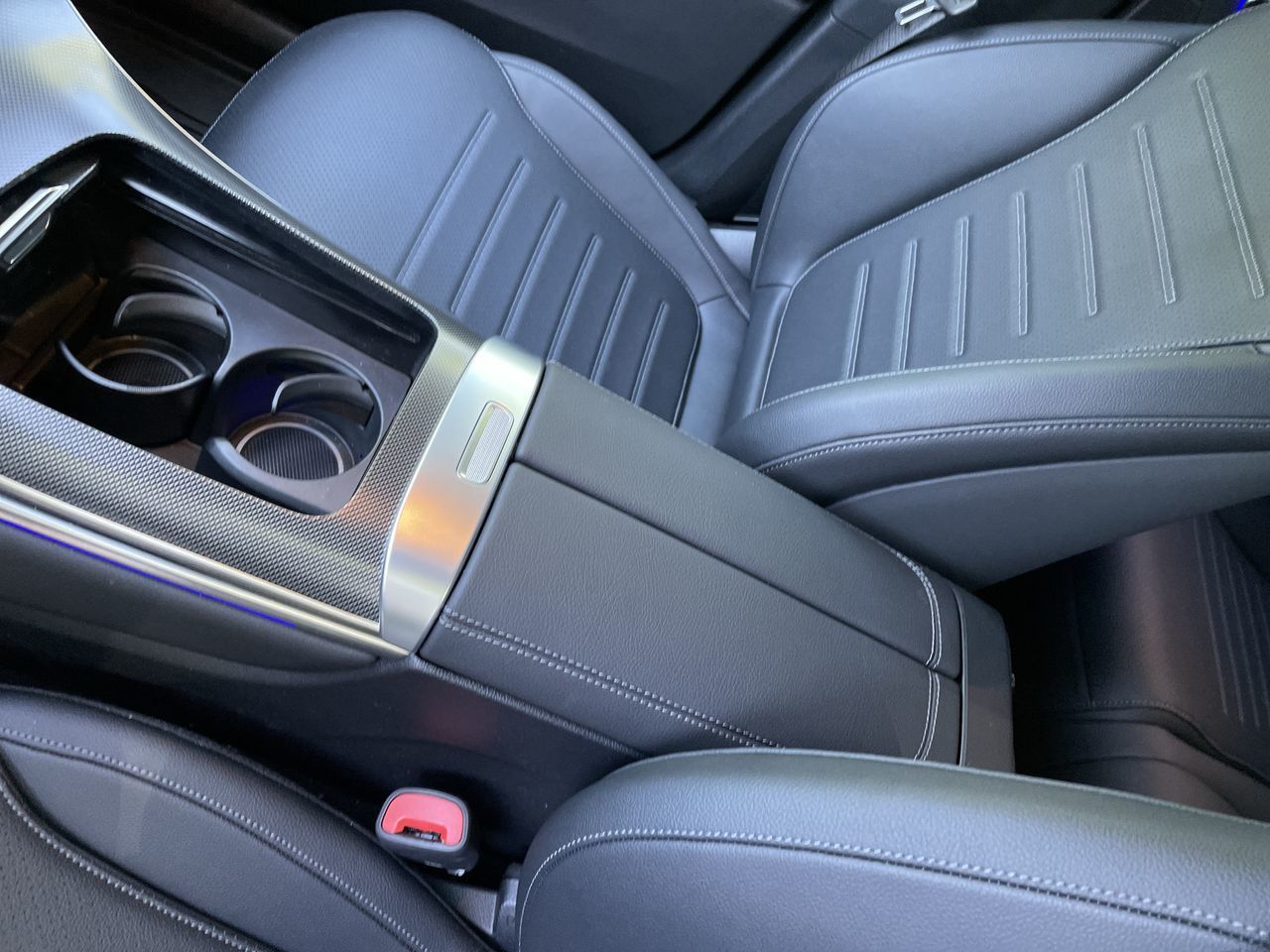 2025 Mercedes-Benz GLC300 in North Vancouver, British Columbia