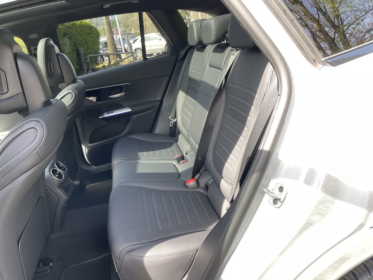 Mercedes-Benz GLC300  2025 à North Vancouver, Colombie-Britannique