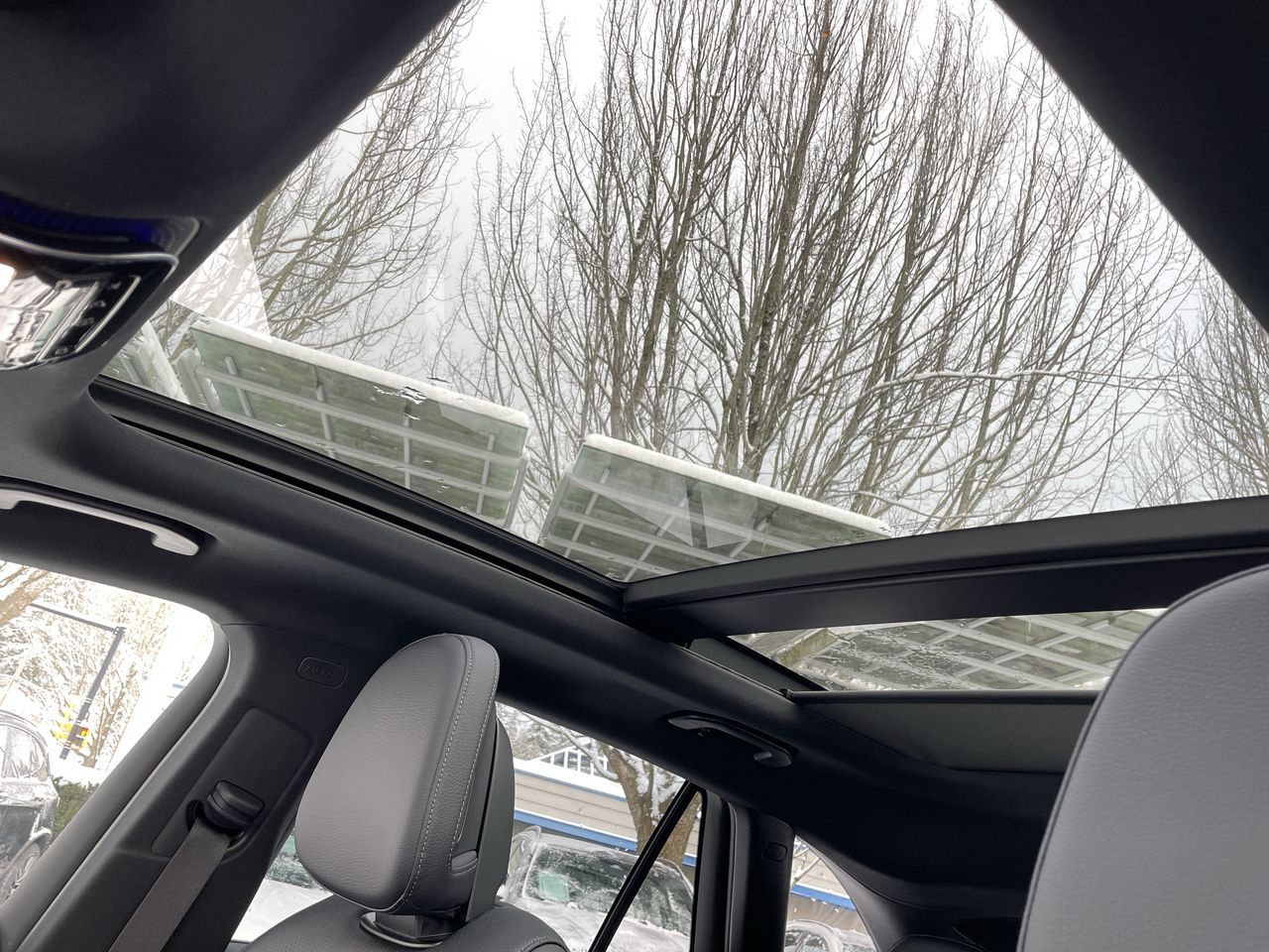 2025 Mercedes-Benz GLC300 in North Vancouver, British Columbia