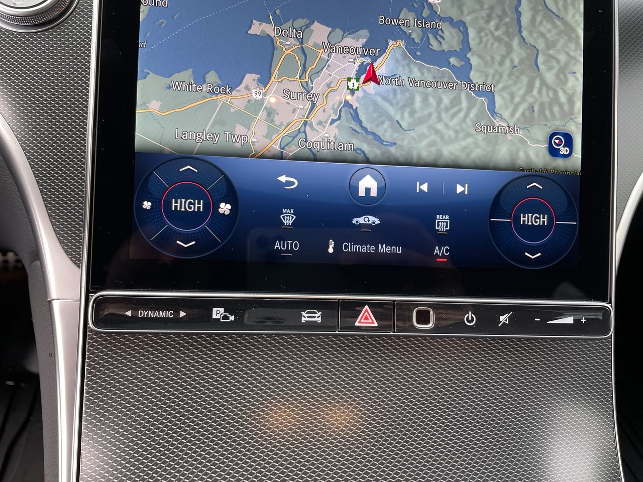 2025 Mercedes-Benz GLC300 in North Vancouver, British Columbia
