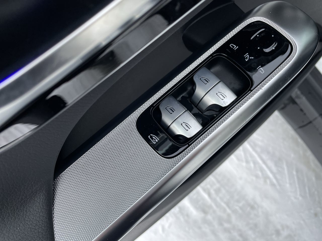 2025 Mercedes-Benz GLC300 in North Vancouver, British Columbia
