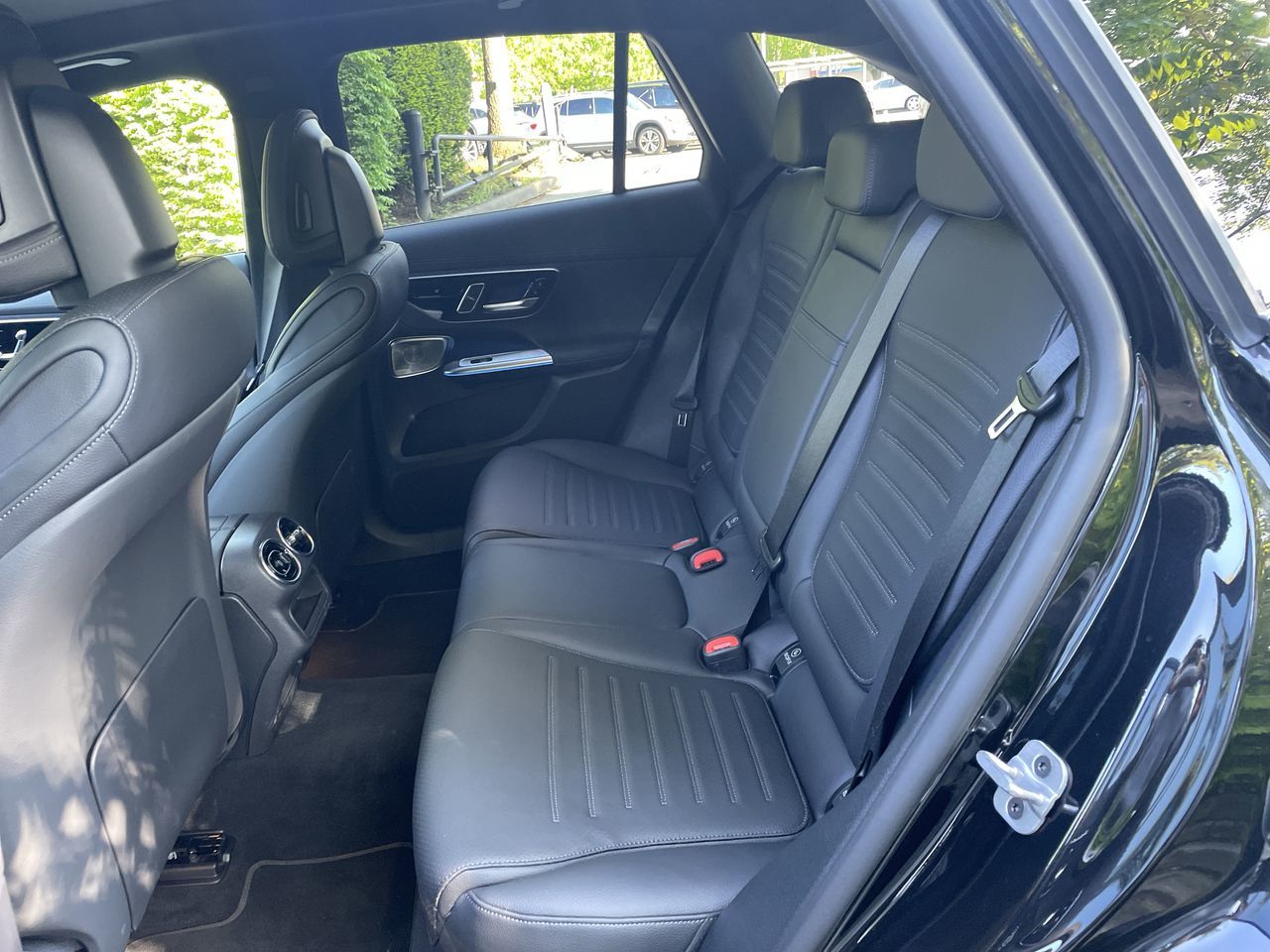 2025 Mercedes-Benz GLC300 in North Vancouver, British Columbia