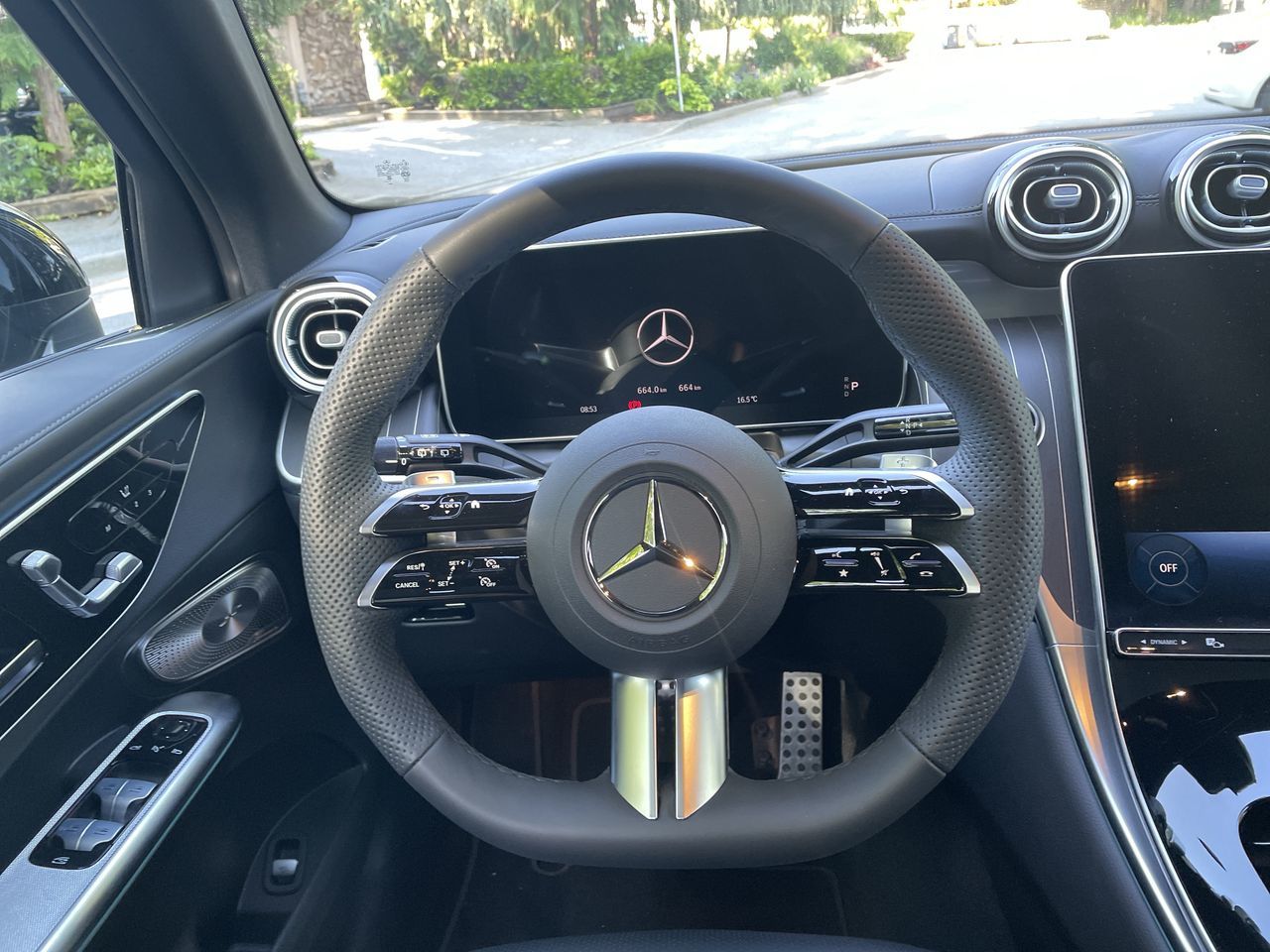 2025 Mercedes-Benz GLC300 in North Vancouver, British Columbia