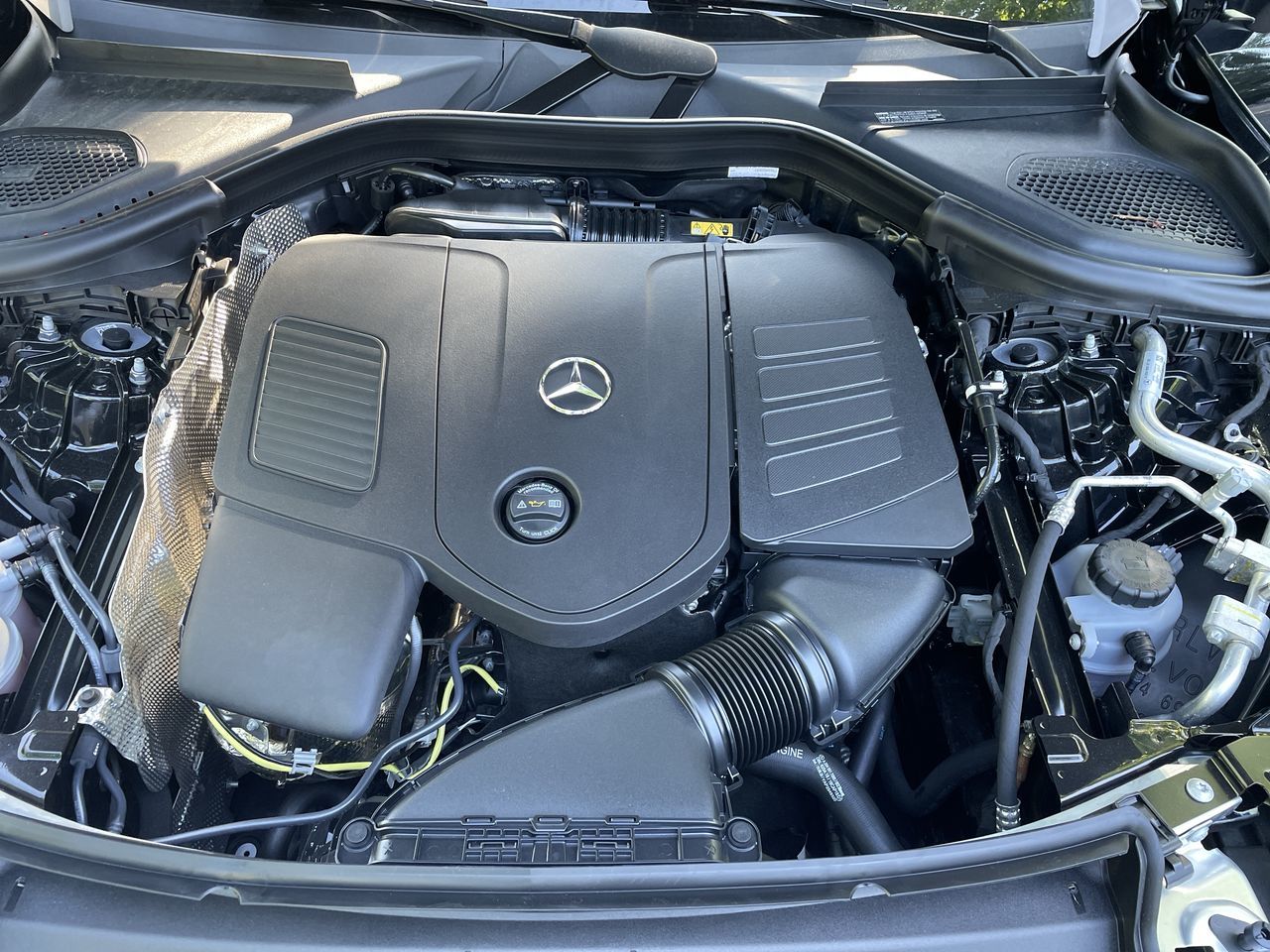 2025 Mercedes-Benz GLC300 in North Vancouver, British Columbia