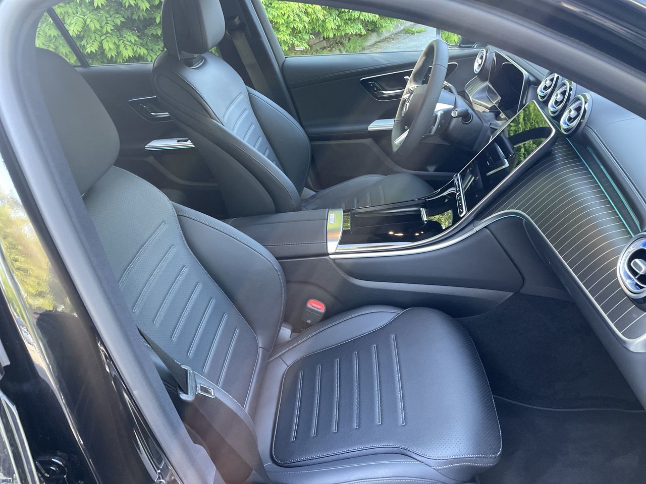 2025 Mercedes-Benz GLC300 in North Vancouver, British Columbia