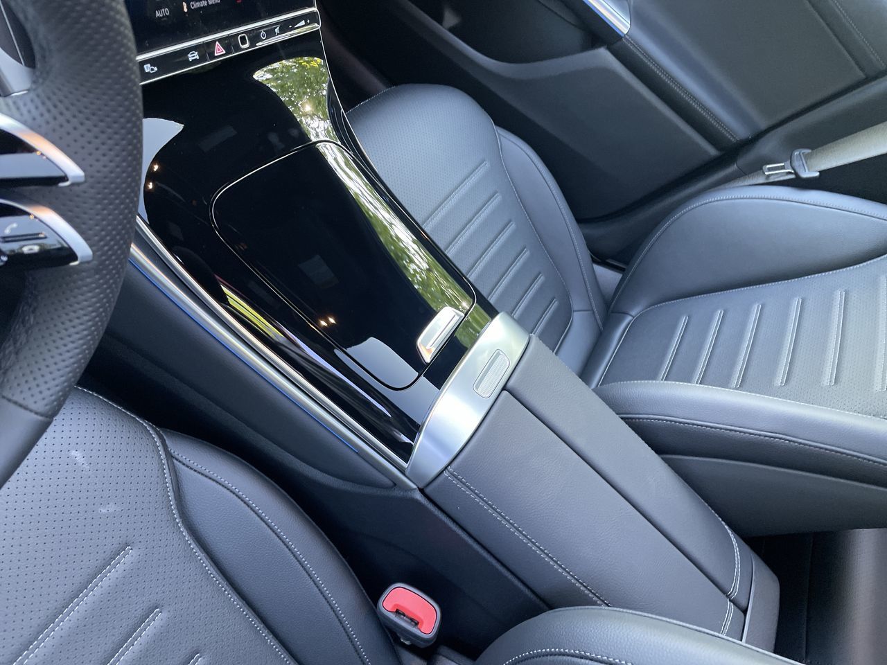2025 Mercedes-Benz GLC300 in North Vancouver, British Columbia