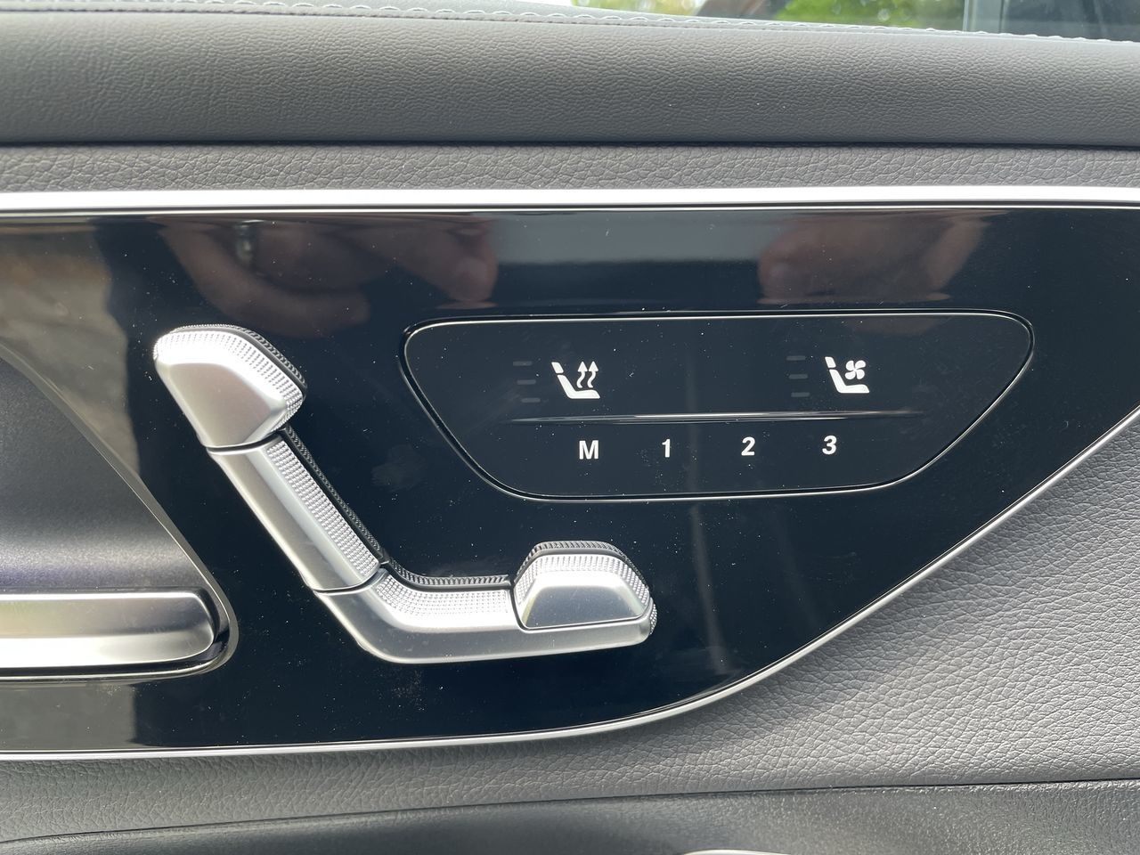2025 Mercedes-Benz GLC300 in North Vancouver, British Columbia