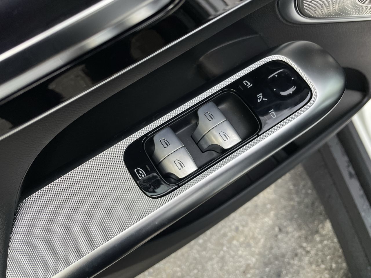 2025 Mercedes-Benz GLC300 in North Vancouver, British Columbia