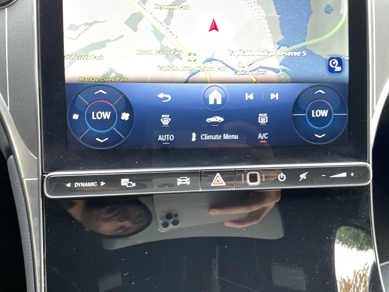 2025 Mercedes-Benz GLC300