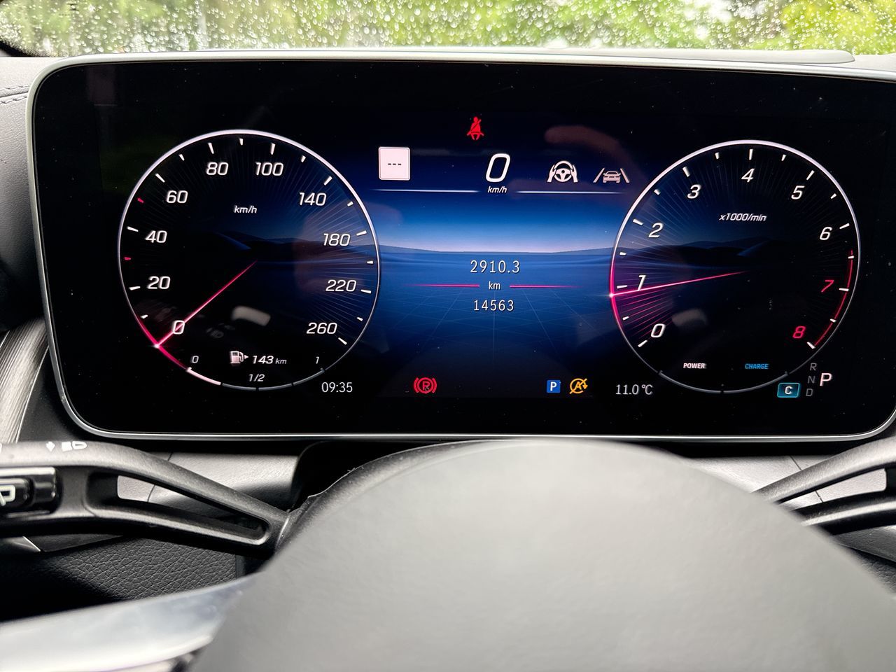 2025 Mercedes-Benz GLC300