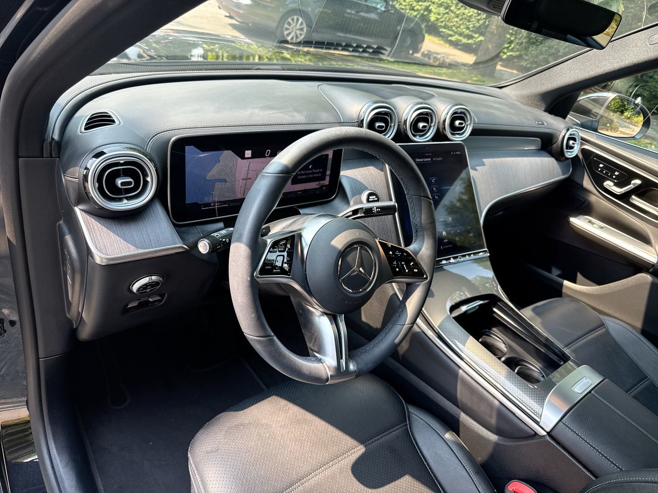 2025 Mercedes-Benz GLC300